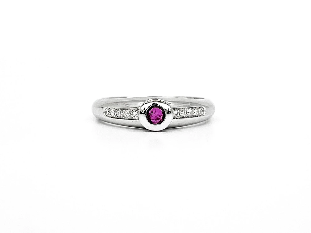 14K White Gold Ruby and 0.09ctts Diamond Ring