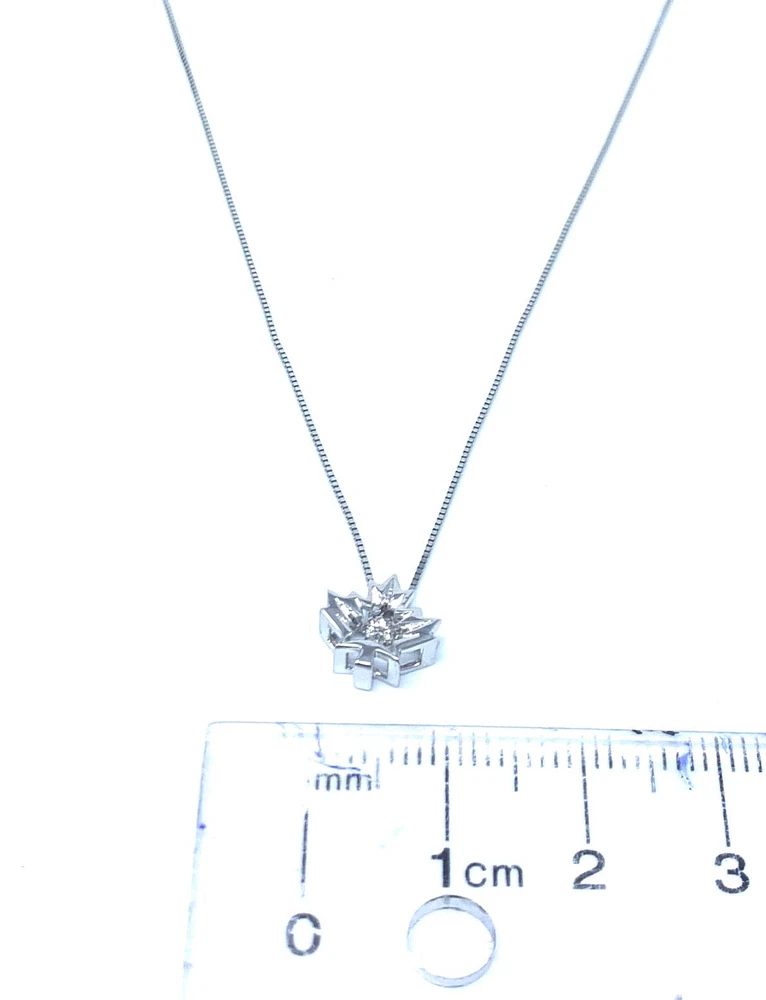 10K Gold 0.04 Canadian Diamond Maple Leaf Pendant