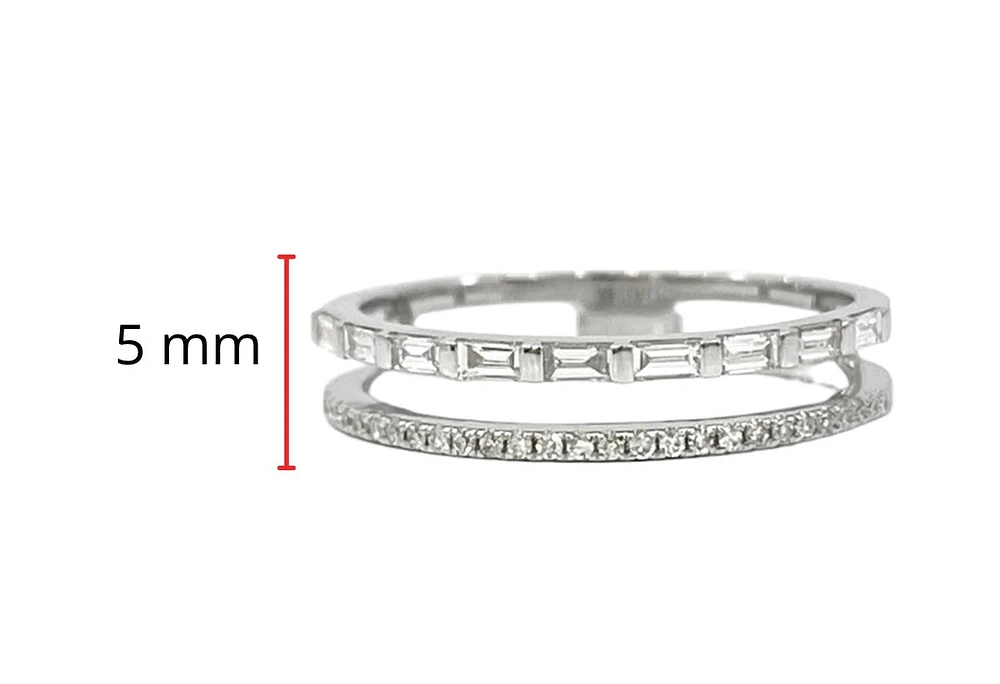 14K White Gold 0.28cttw Baguette Cut & Round Brilliant Cut Diamond Ring, size 6.5