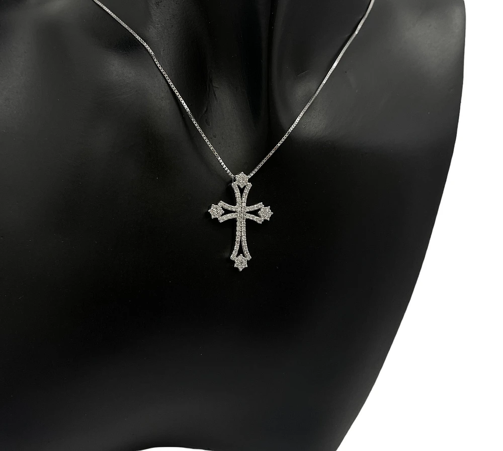 10/14K White Gold 0.62cttw Diamond Cross Pendant, 18"