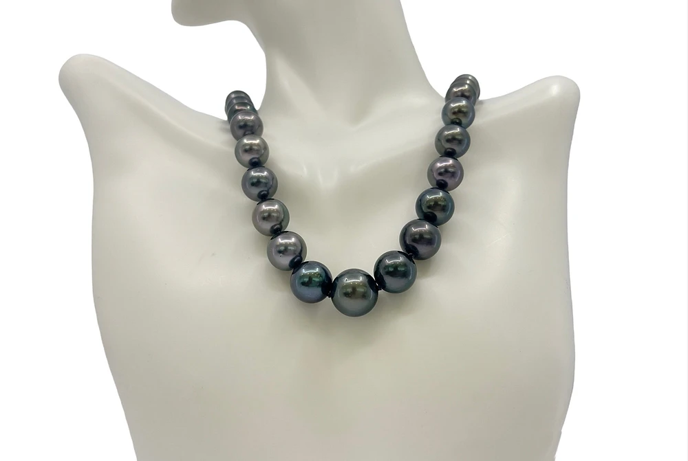 14K White Gold 9-12.3mm Tahitian Pearl Strand - 18"
