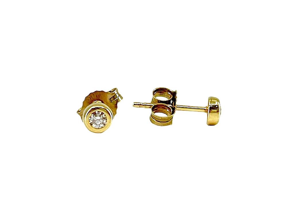 10K Yellow Gold 0.113cttw Canadian Diamond Stud Earrings