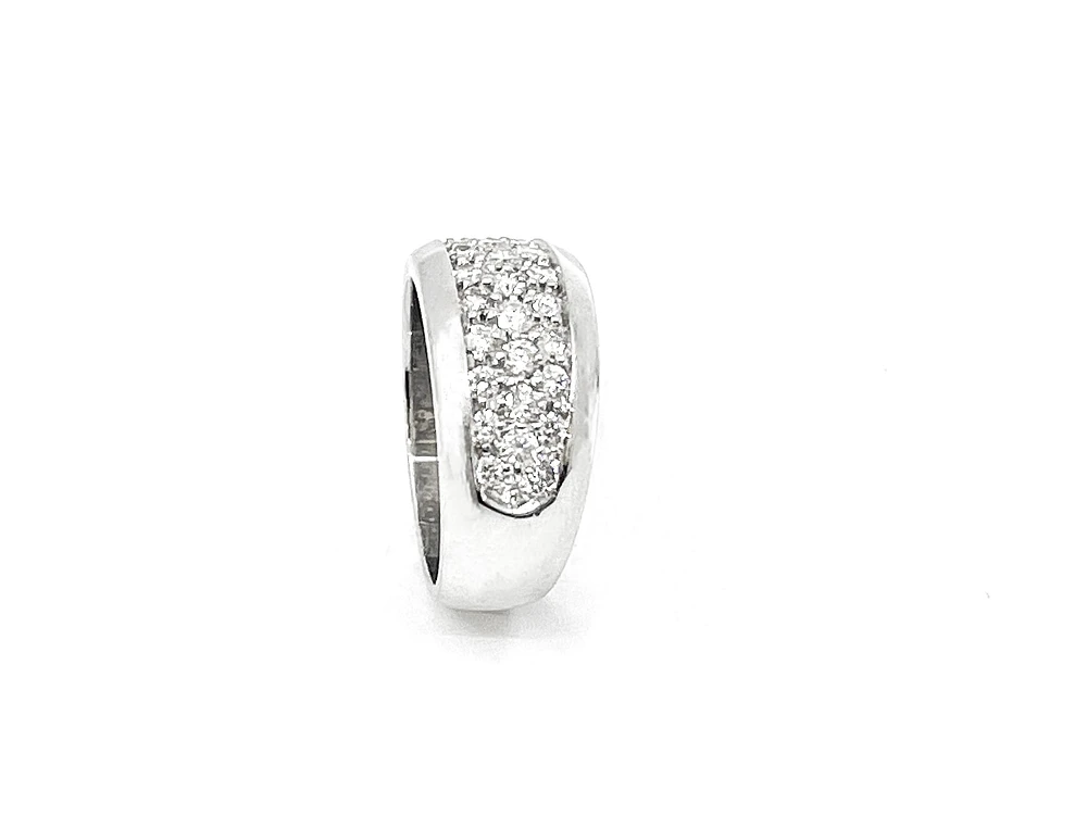14K White Gold 0.80cttw Diamond Pave Ring, size 6