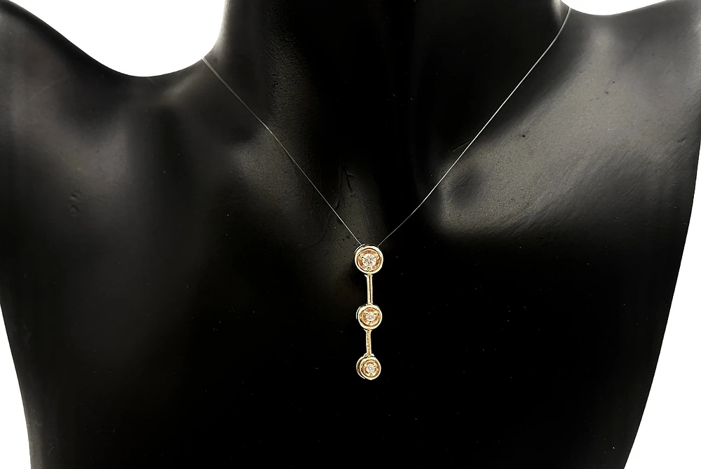 14K Yellow Gold 0.14cttw Diamond Cascade Pendant - 6mm x 27mm