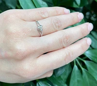 10K White Gold 0.03cttw Round Cut Diamond Ring, size 6.5