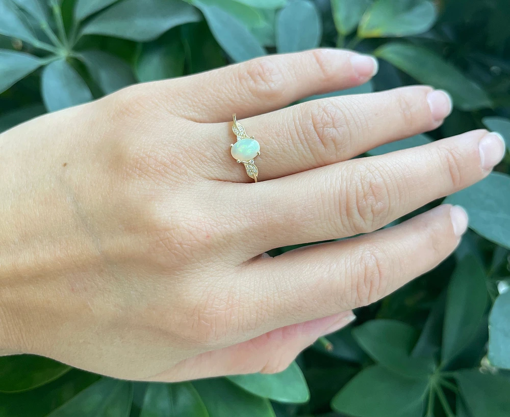 10K Yellow Gold 7mm x 5mm Opal and 0.04cttw Diamond Ring - Size 6.5