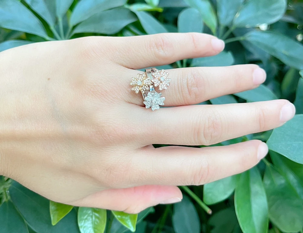 14K Tri Tone Gold 0.30cttw Diamond Ring, size 5.5