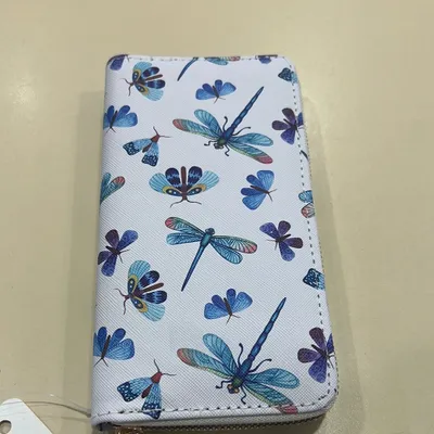 Wallet dragonfly