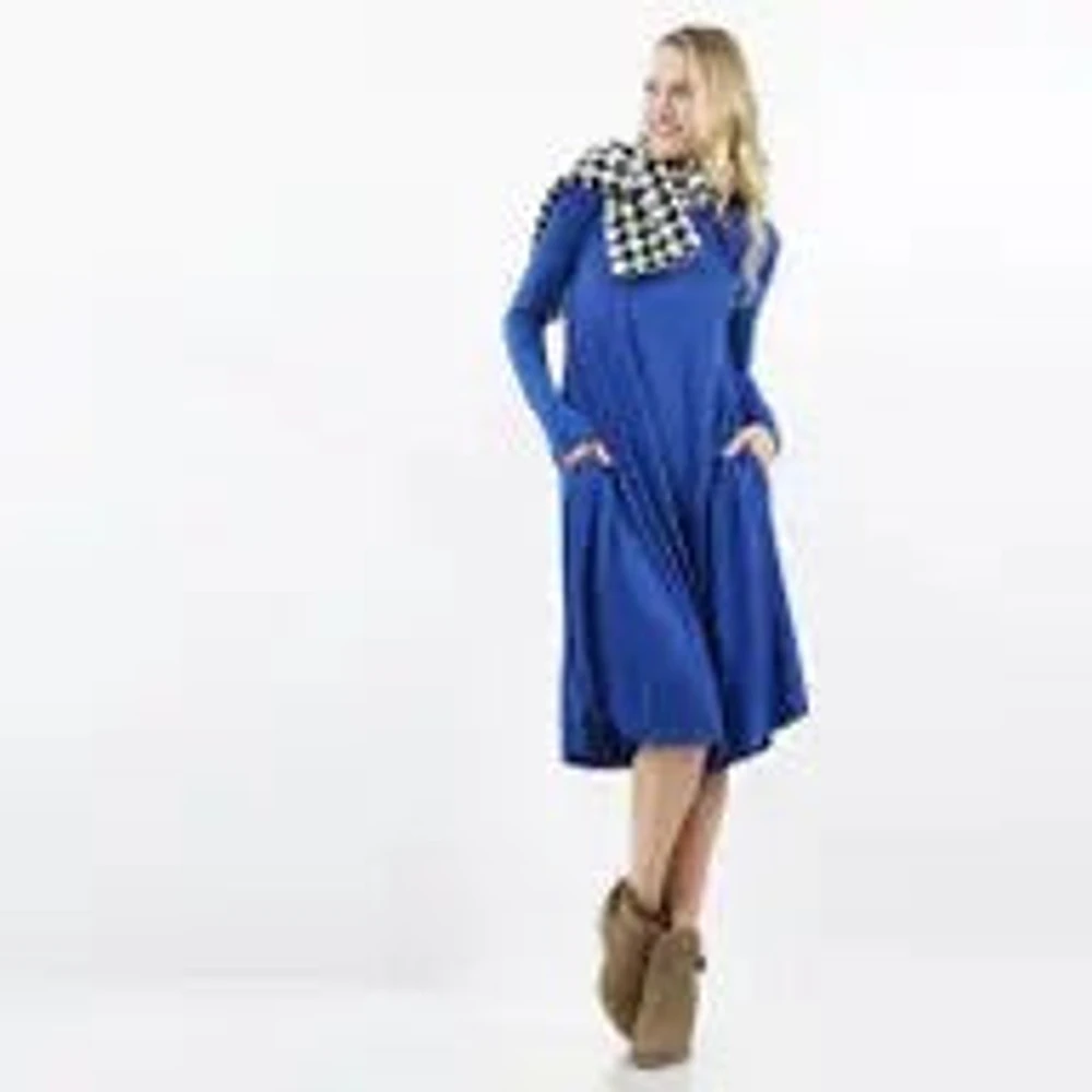 Local Fashion: Blue Dress with Pockets