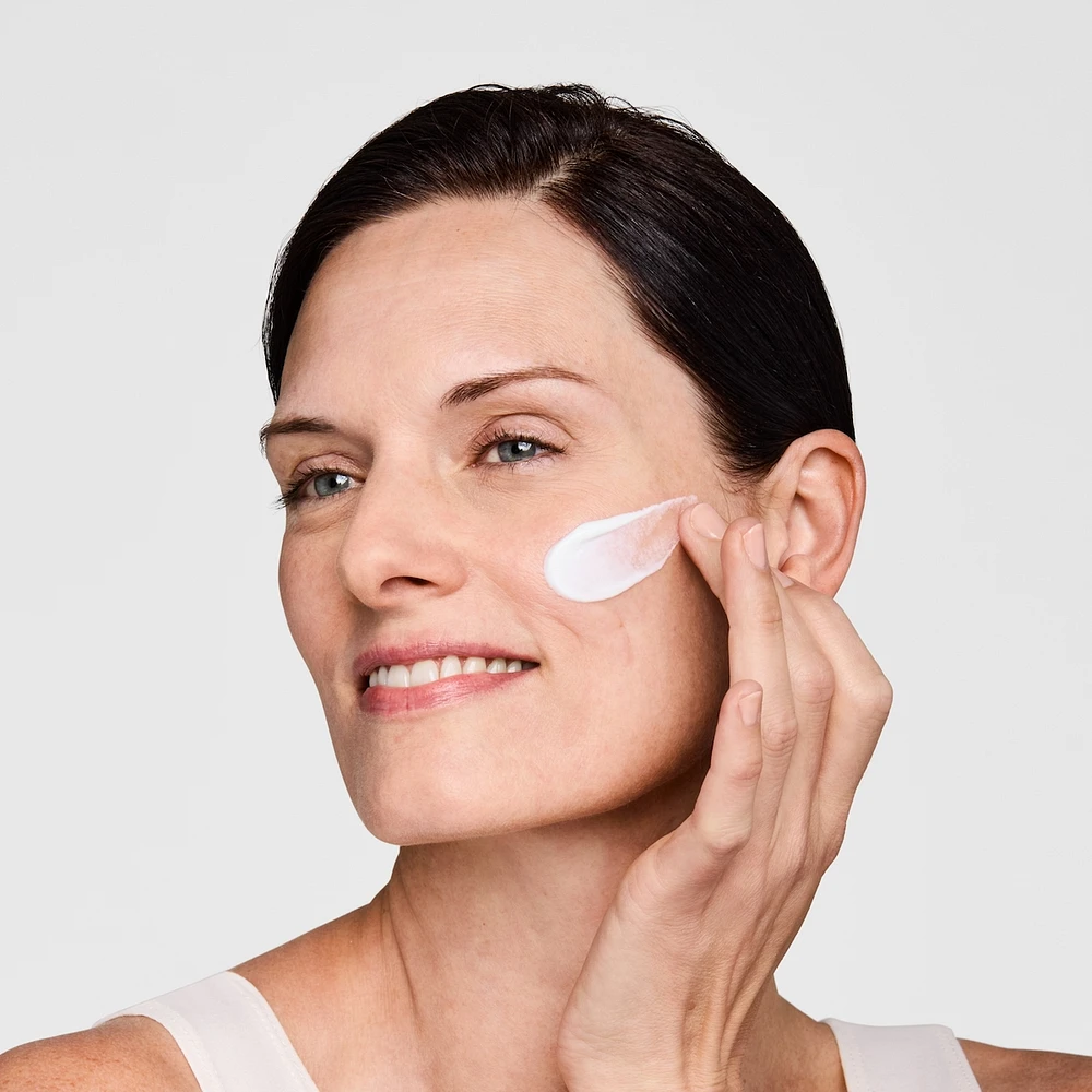 Crème hydratante DayWear Multi-Protection Anti-Oxydant 24H Hydratante SPF 15