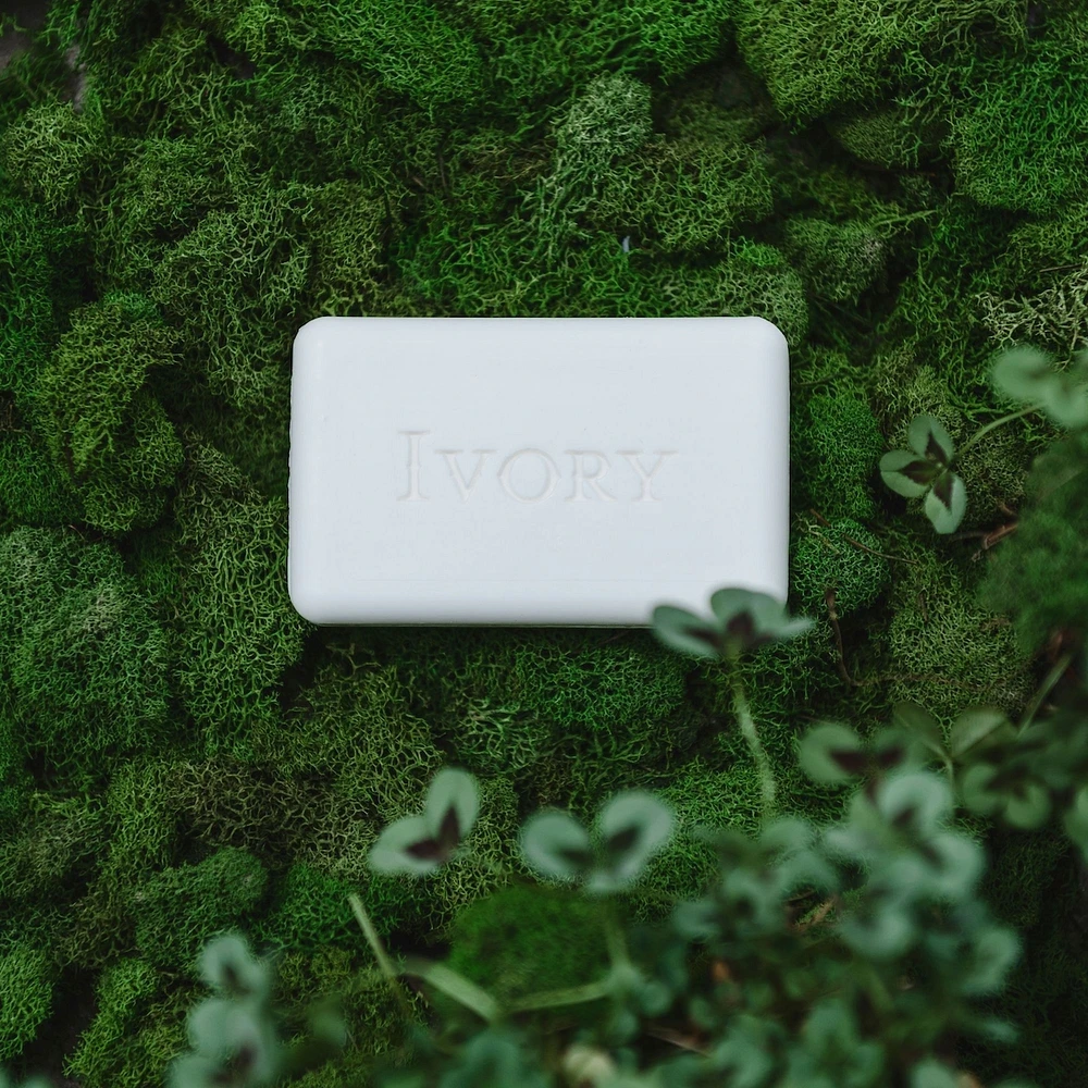 Ivory Bar Soap Aloe Scent 90 g, 10 count