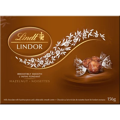 Chocolat au lait et éclats de noisettes fourré de fondant onctueux noisettes