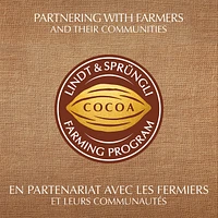 Chocolat au lait et éclats de noisettes fourré de fondant onctueux noisettes