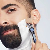 Gillette Fusion5 Men’s Razor Handle + 2 Blade Refills
