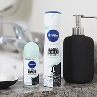NIVEA Black & White Invisible Spring Mist Anti-Perspirant Roll-On
