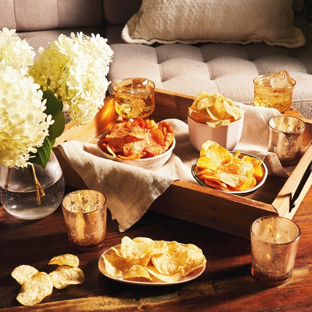 Lime & Black Pepper flavour kettle cooked potato chips 200g