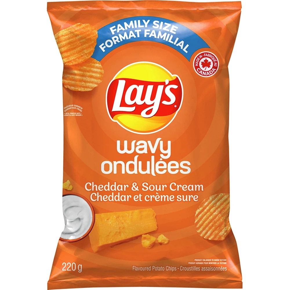 Cheddar & Sour Cream flavoured potato chips
