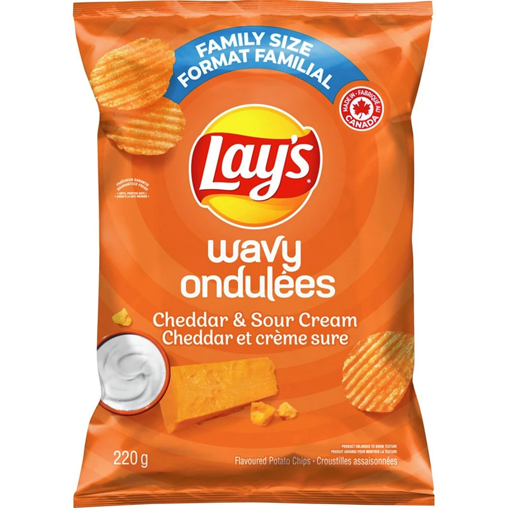 Cheddar & Sour Cream flavoured potato chips