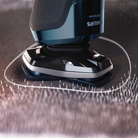 Shaver series 7000 Wet & Dry electric shaver, S7882/50