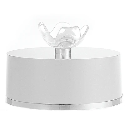 Oscar Woman Dusting Powder