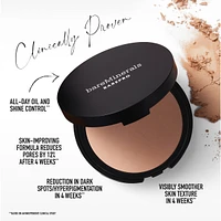 BAREPRO® 24HR Skin Perfecting Talc-Free Matte Powder Foundation