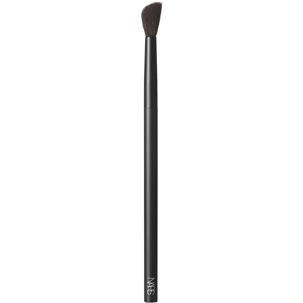 #10 Radiant Creamy Concealer Brush