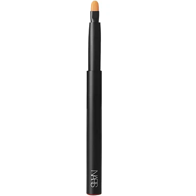 #30 Precision Lip Brush