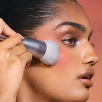 B2 Bronzer Brush