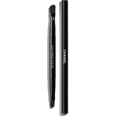 DUAL-ENDED LIP BRUSH N°300 - Dual-ended Lip Brush