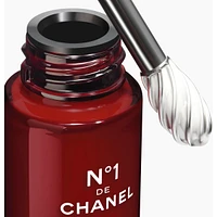 N°1 DE CHANEL REVITALIZING EYE SERUM - Smooths - Refreshes - Gives Eyes A Wide-awake Look