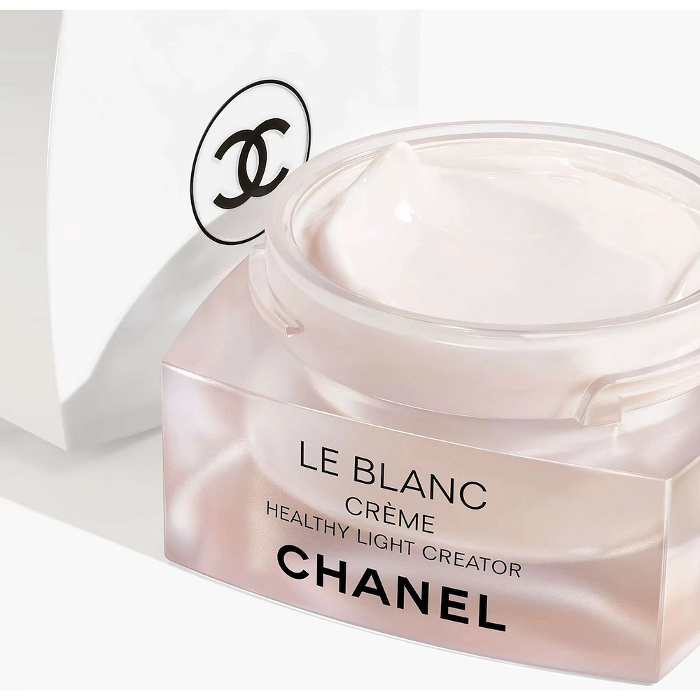 CHANEL - Le Blanc Crème
