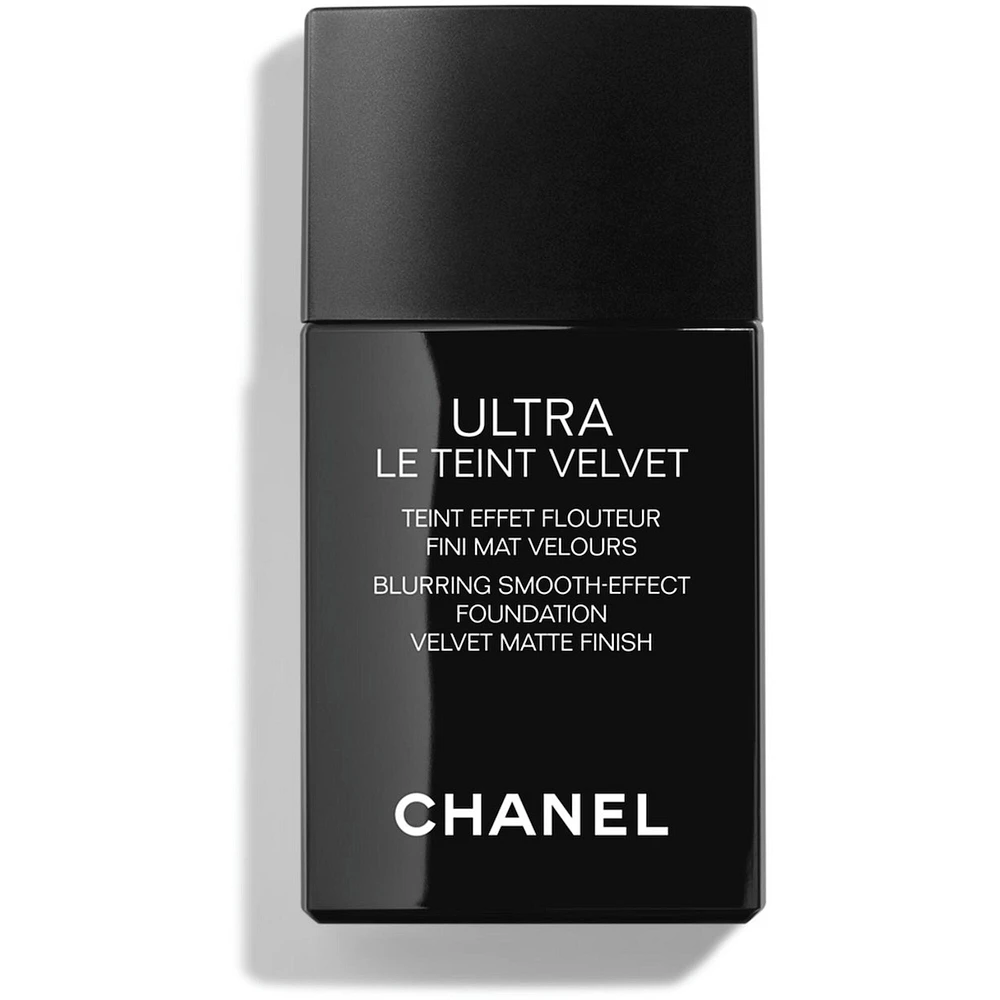 Blurring Smooth-effect Foundation. Velvet Matte Finish.