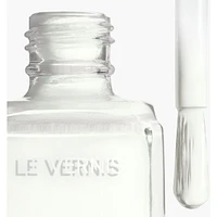 LE VERNIS