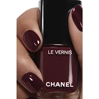 LE VERNIS