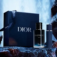 Sauvage Parfum Father's Day Gift Set - Limited Edition
Parfum and Travel Spray
