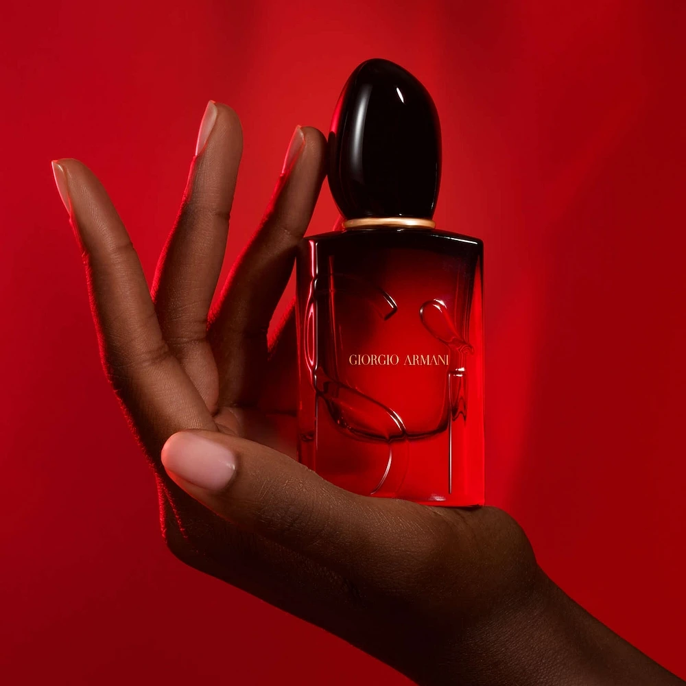 Sì Passione Eau De Parfum Intense Woody Fragrance