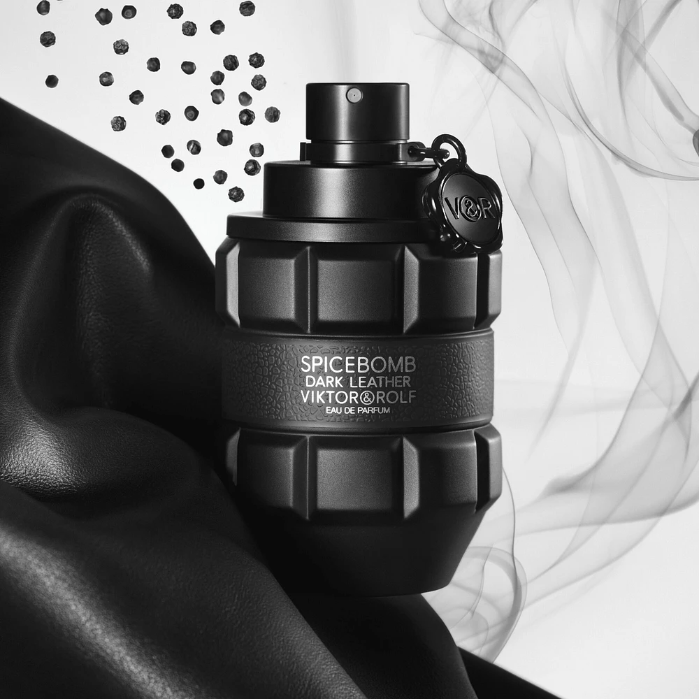 Spicebomb Dark Leather Eau de Parfum Woody Spices Fragrance For Men