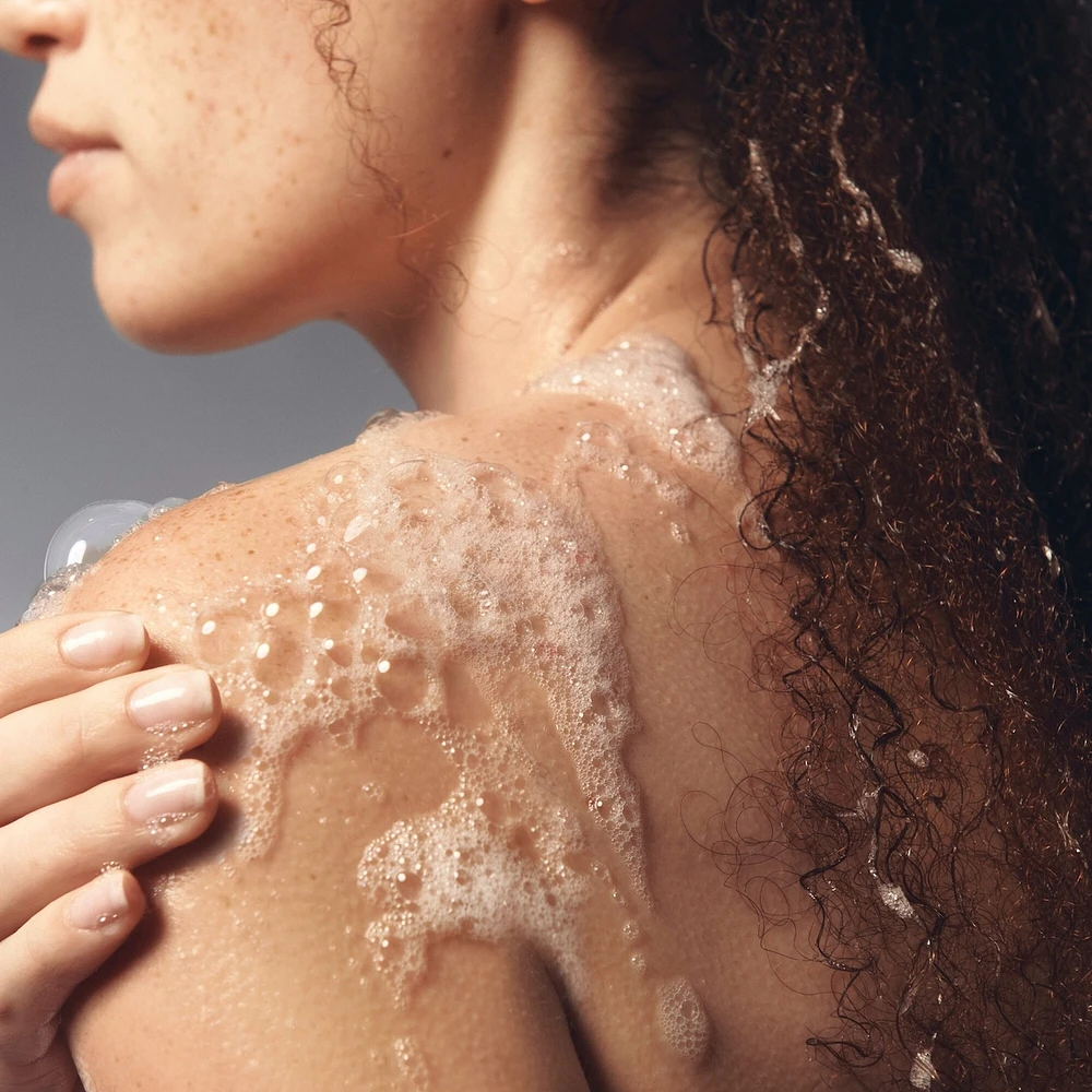 coconut splash shampoo, shower gel & bubble bath for women, cleanses, conditions, softens skin & hair