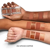 Clean Fresh Colour Quad, and vegan formula without talc, mineral oil, paraben fragrance, highly pigmented eyeshadow
