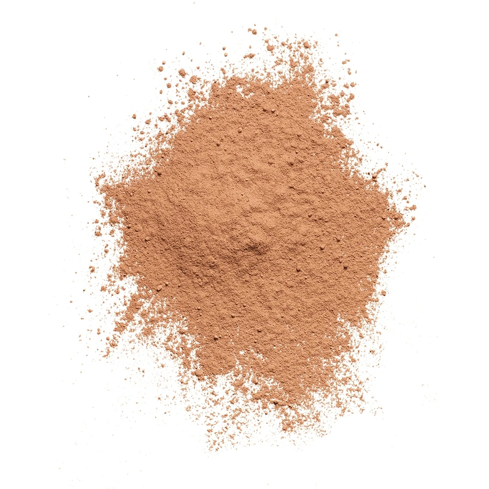 Clean Invisible Loose Powder, 100% natural origin pigments & only 15 essential non-clogging ingredients, lightweight, breathable formula