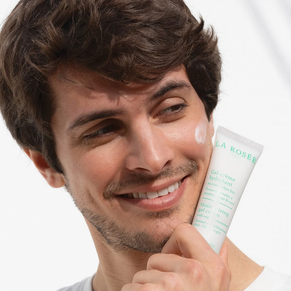 Moisturizing cream-gel with Organic cucumber