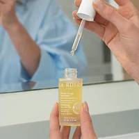 Plumping face serum with 5 organic vegetal oils
