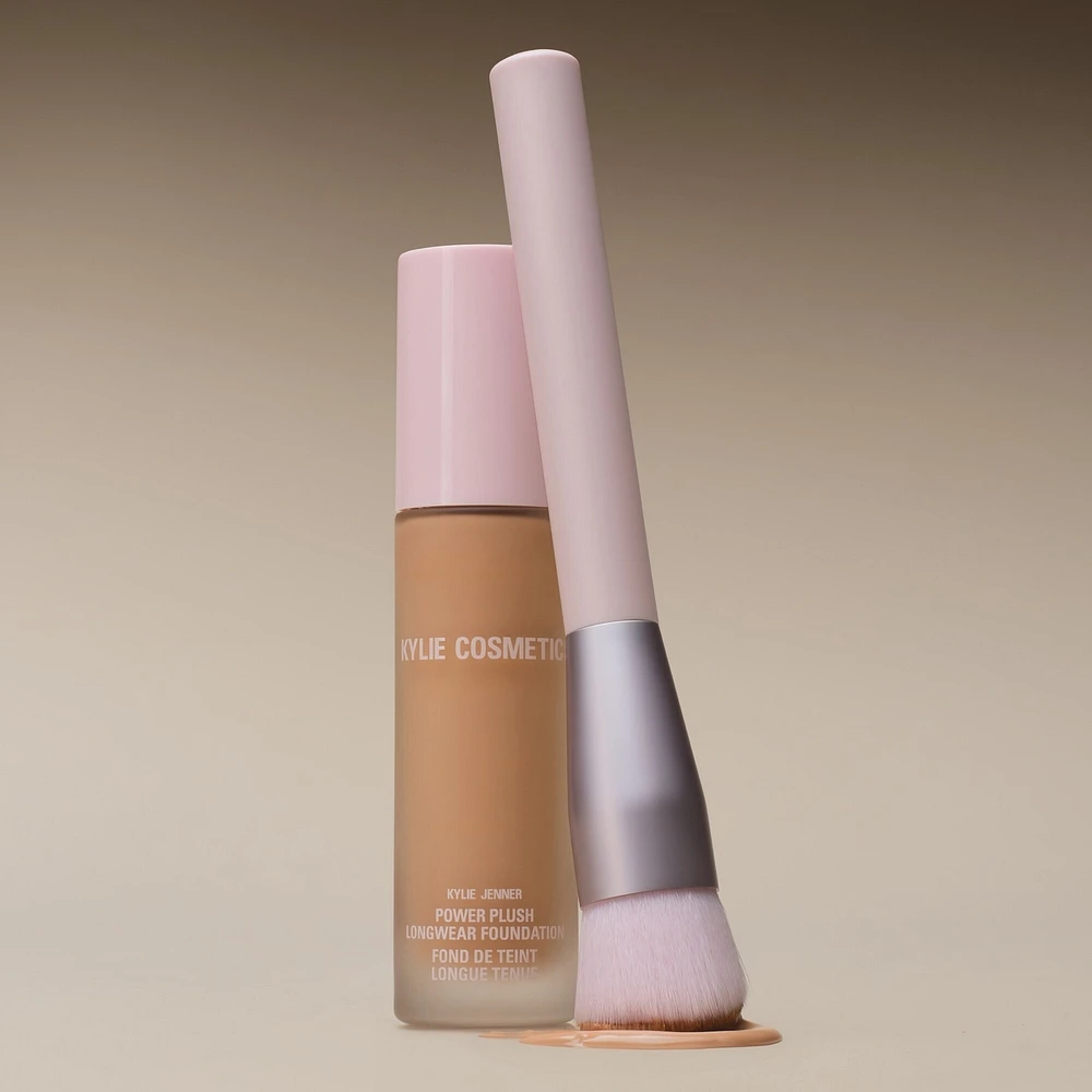 Foundation Brush 01, cruelty-free, vegan, angled, ultra-soft