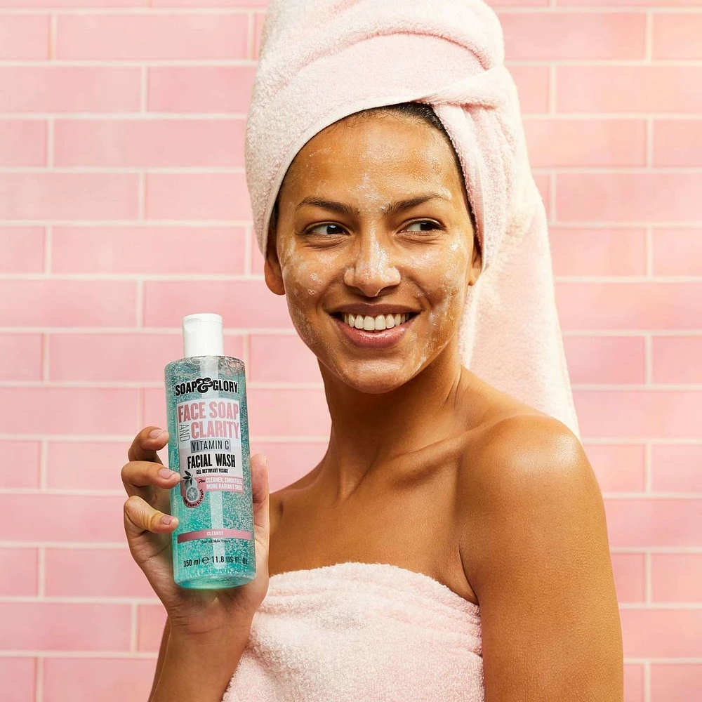 Soap & Glory Face Soap & Clarity 3-in-1 Daily Vitamin C Facial Wash