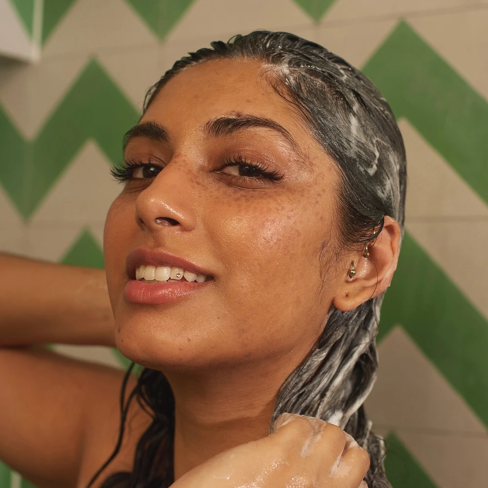 Banana Truly Nourishing Shampoo