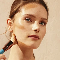 St. Tropez Tantour & Applicator Brush