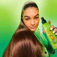 Fructis Sleek & Shine, 10-In-1 Repairing Leave-In Spray For Frizzy & Dry Hair with Heat Protection, With Argan Oil and Plant Keratin