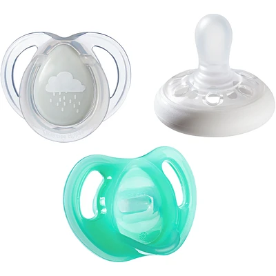 Pickapaci, 0-6 months pacifier starter set including a breast-like pacifier, breast-like night pacifier and ultralight pacifier, set of 4