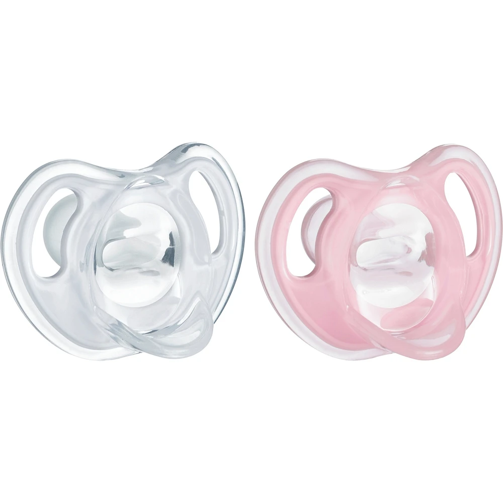 Tommee Tippee Ultra-Light Silicone Pacifier, Symmetrical Orthodontic Design, BPA-Free, One-Piece Design – 0-6m, 2pk