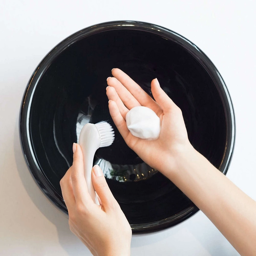 Cleansing Massage Brush